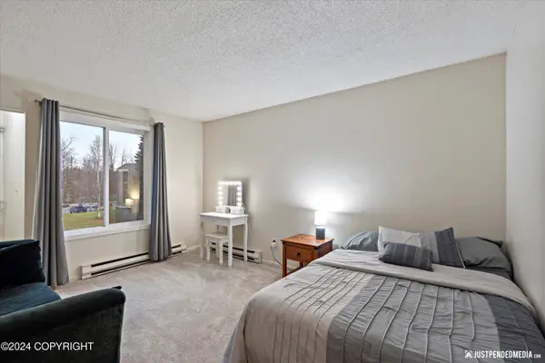 4660 REKA DR D16, Anchorage, AK 99508