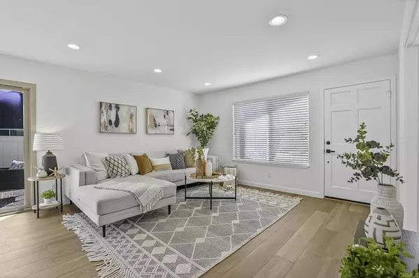 1758 Charleston LN, Encinitas, CA 92024