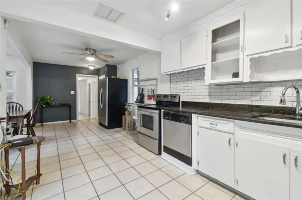 1200 37TH AVE N, Saint Petersburg, FL 33704