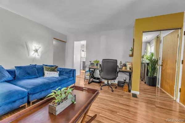 14326 LONGTIN Street, Southgate, MI 48195