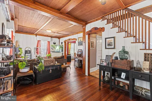 400 WOOD ST, Burlington, NJ 08016