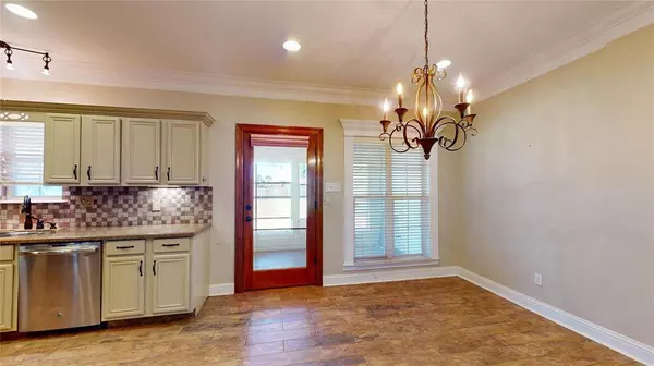 211 Colonel Burt Drive, Bossier City, LA 71006