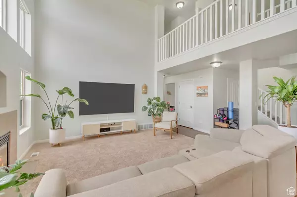 1016 N 2375 W, Layton, UT 84041