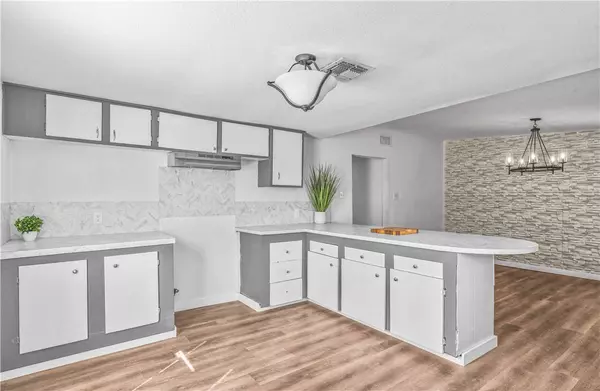 654 Mohawk ST, Corpus Christi, TX 78405