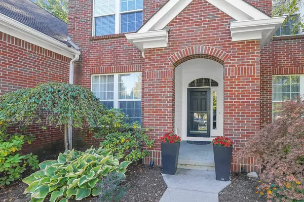 8558 Northbluff Lane, Powell, OH 43065