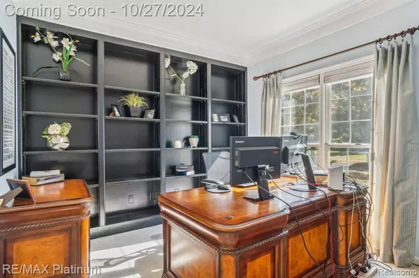 47974 DEER TRAIL Drive, Canton, MI 48187