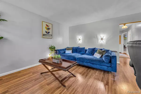 14326 LONGTIN Street, Southgate, MI 48195