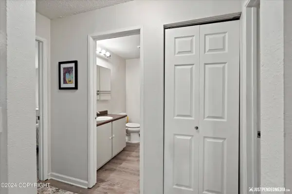 4660 REKA DR D16, Anchorage, AK 99508