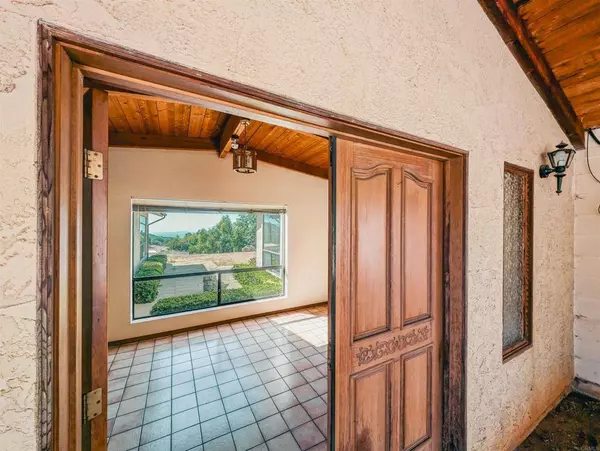 337 La Cresta Heights, El Cajon, CA 92021