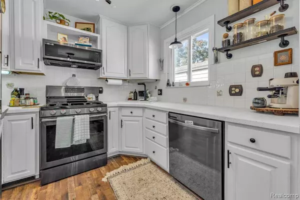 14326 LONGTIN Street, Southgate, MI 48195