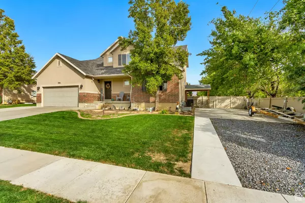 1016 N 2375 W, Layton, UT 84041