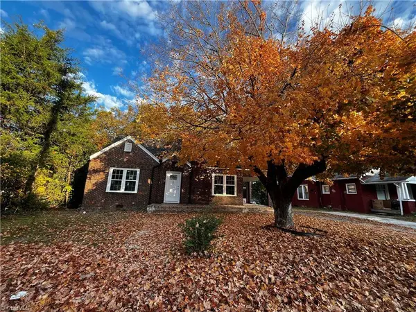 204 E Guilford ST, Thomasville, NC 27360