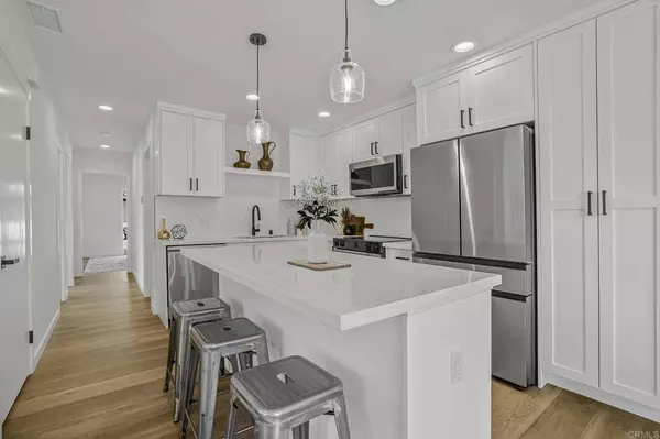 1758 Charleston LN, Encinitas, CA 92024