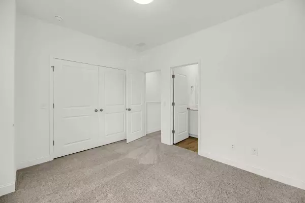 2312 Meridian Rd #202, North Charleston, SC 29405