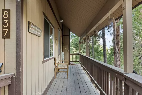 837 Grass Valley RD, Lake Arrowhead, CA 92352