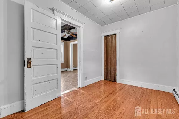 1779 W 5th ST W, Piscataway, NJ 08854