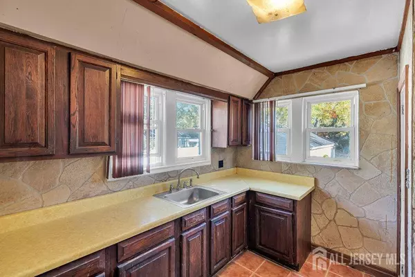 1779 W 5th ST W, Piscataway, NJ 08854