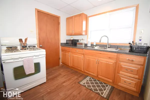 1104 Palmer Avenue, Owosso, MI 48867