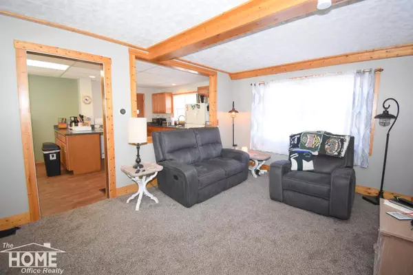 1104 Palmer Avenue, Owosso, MI 48867