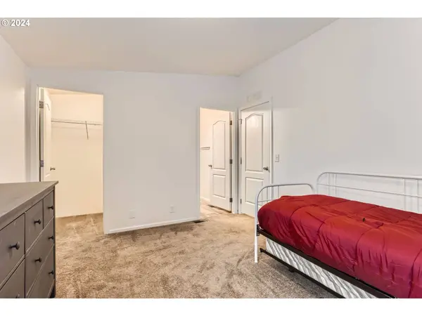 11491 SW ROYAL VILLA DR, Tigard, OR 97224