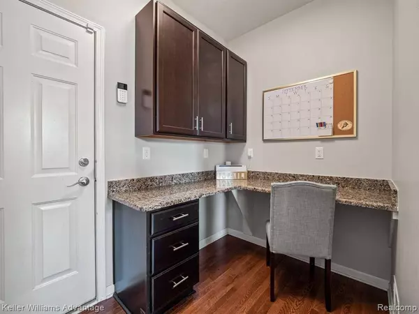 57568 Russet Lane, New Hudson, MI 48165