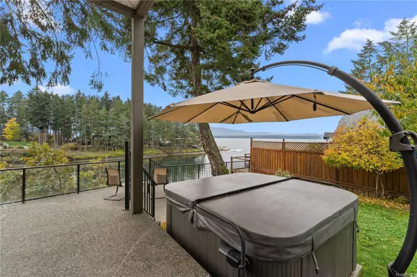 113 Malaspina Dr, Gabriola Island, BC V0R 1X1