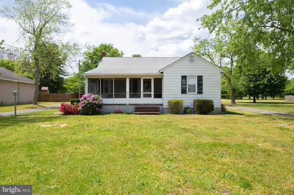 1132 N VALLEY AVE, Vineland, NJ 08360