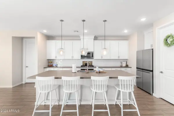 18065 W WOLF Street, Goodyear, AZ 85395