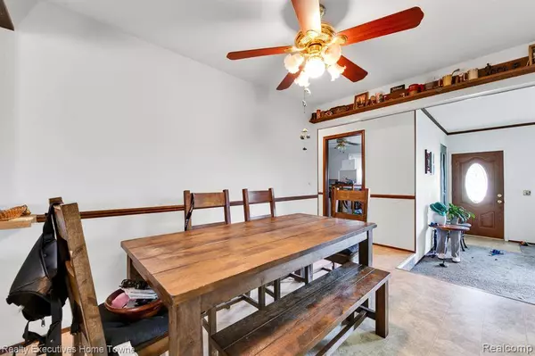 49545 SCHOENHERR Road, Shelby Twp, MI 48315