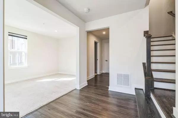 300 BEVINGTON ST, Baltimore, MD 21220