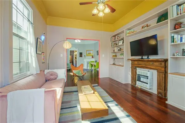 1210 FRENCHMEN ST, New Orleans, LA 70116