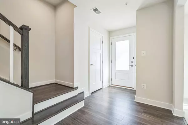 300 BEVINGTON ST, Baltimore, MD 21220