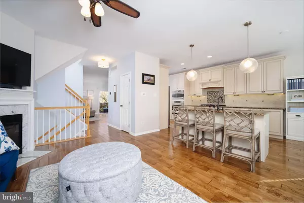 432 LAKE GEORGE CIR, West Chester, PA 19382