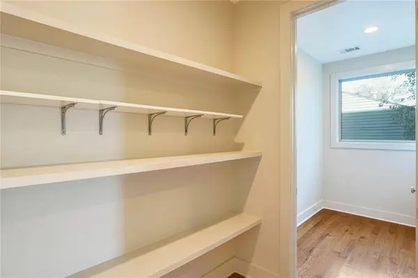 5605 PAINTERS ST, New Orleans, LA 70122