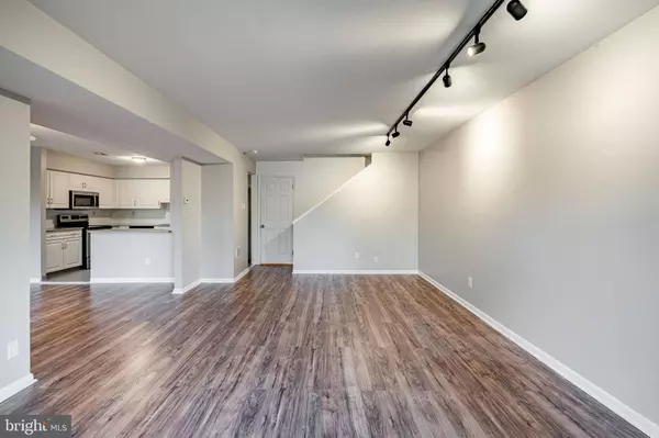 108 SUMMIT HOUSE, West Chester, PA 19382