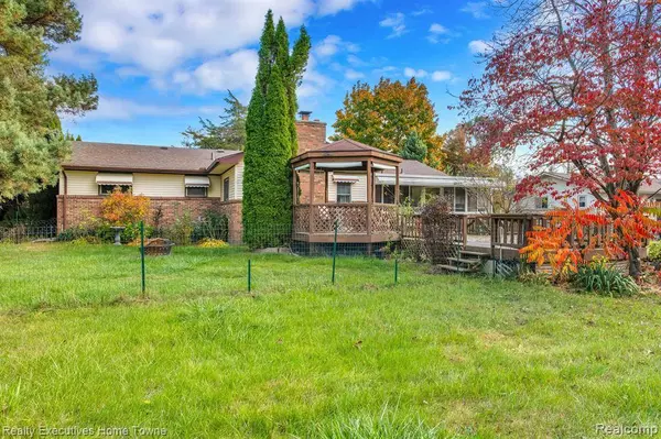 49545 SCHOENHERR Road, Shelby Twp, MI 48315