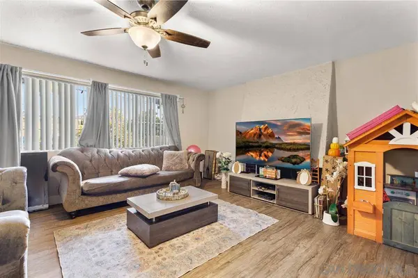 9215 San Francisco St, Spring Valley, CA 91977