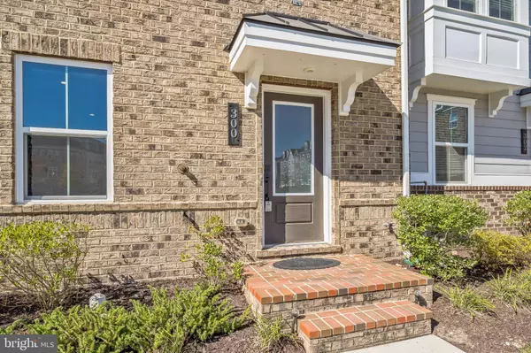 300 BEVINGTON ST, Baltimore, MD 21220