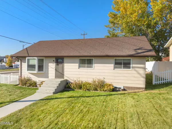 1801 8th AVE E, Williston, ND 58801