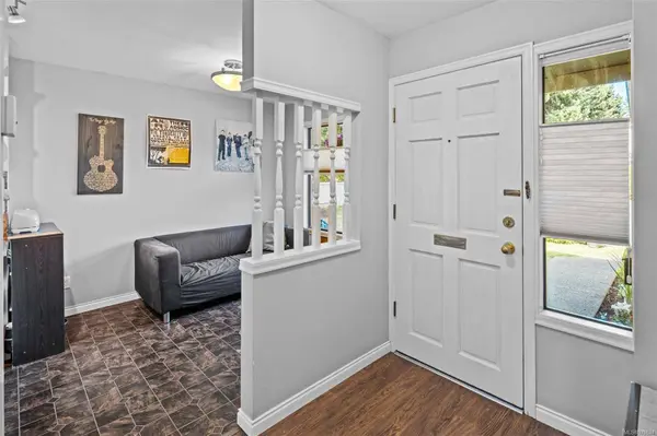 1309 McKenzie Ave #14, Saanich, BC V8P 2M1