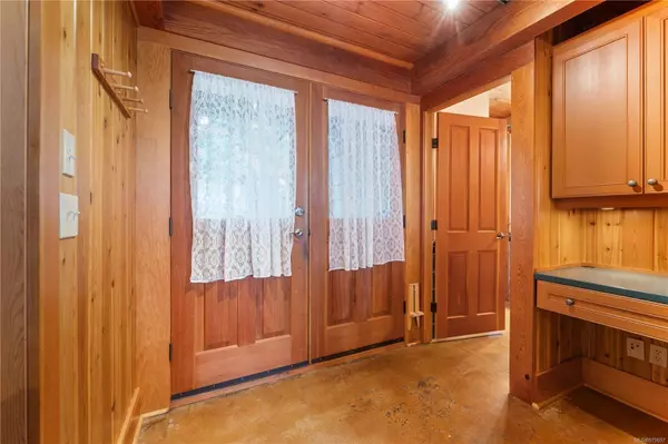 1358 Sea Lovers Lane, Gabriola Island, BC V0R 1X5