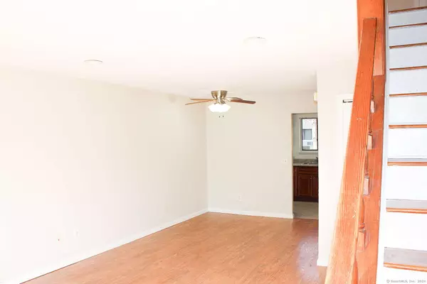 116 High Path Road #116, Windsor, CT 06095