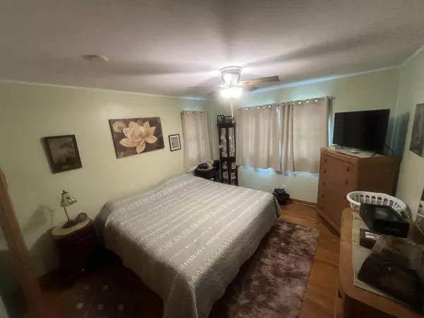 90 St Joseph St, Markesan, WI 53946