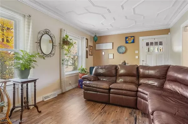 154 Lowell AVE, Youngstown, OH 44512