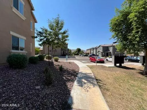 1742 W POLLACK Street, Phoenix, AZ 85041