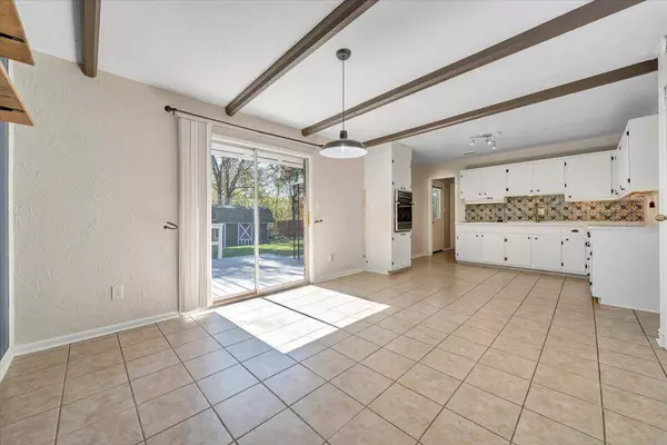 4654 Desi RD, Roanoke, VA 24017