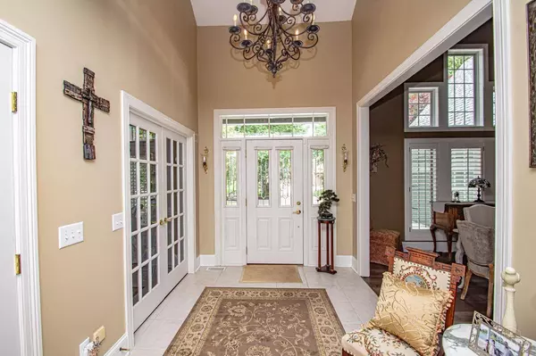 1248 Courtyard Pl, Centerville, OH 45458