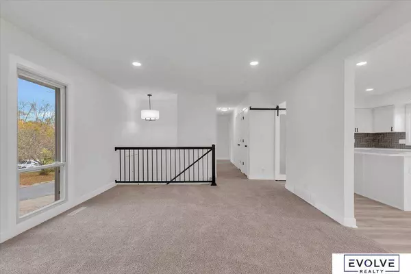 14735 O Circle, Omaha, NE 68137