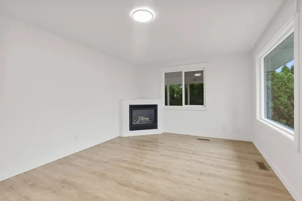 307 E Joseph Ave, Spokane, WA 99208