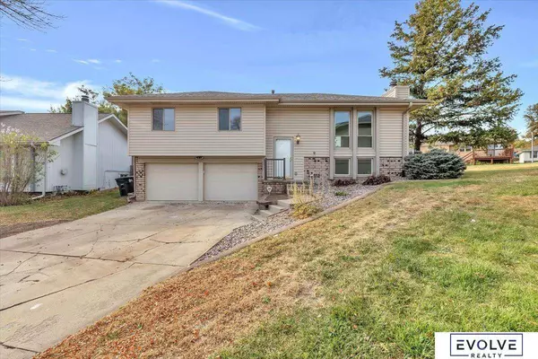 14735 O Circle, Omaha, NE 68137